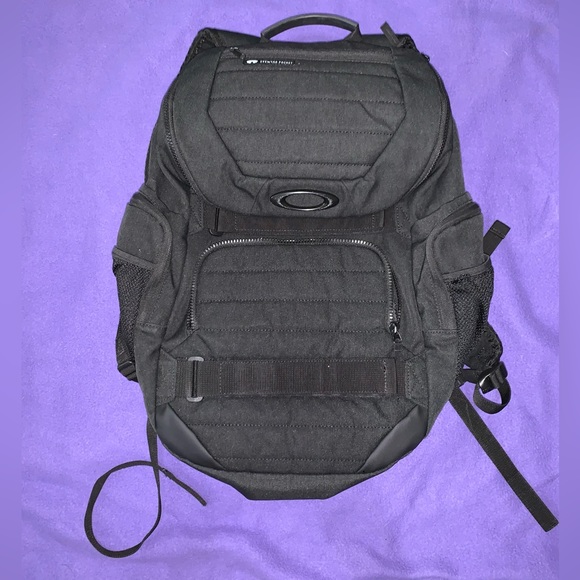 Oakley Other - Endure 3.0 Big Backpack by Oakley